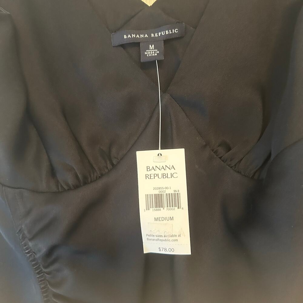 Banana Republic Silk Sleeveless plunge neckline black top. Women M NWT - Picture 6 of 9